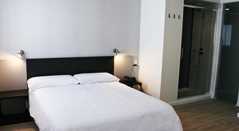 اتاق استاندارد, Urban Nevada