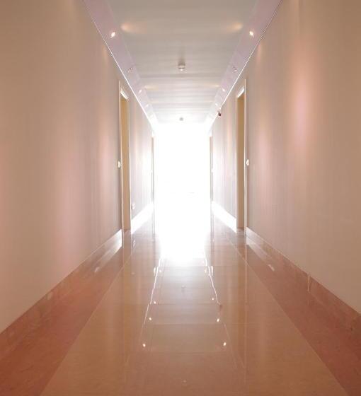 Chambre Familiale Deluxe, Verdi