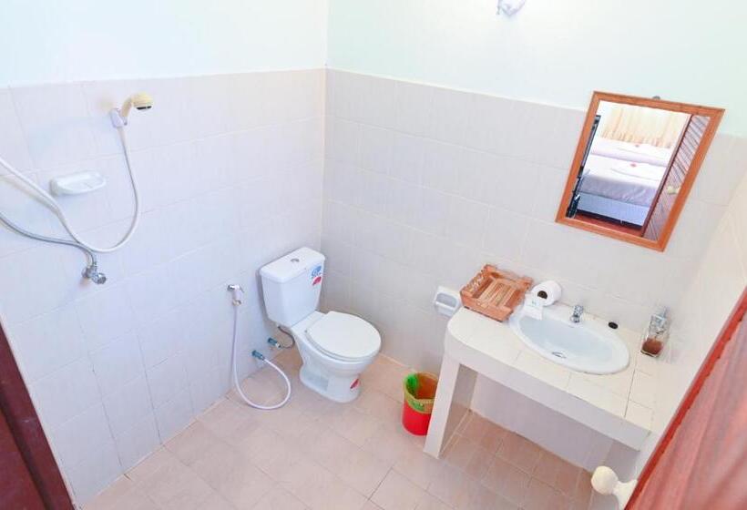 스탠다드 방갈로, Krathom Khaolak Resort