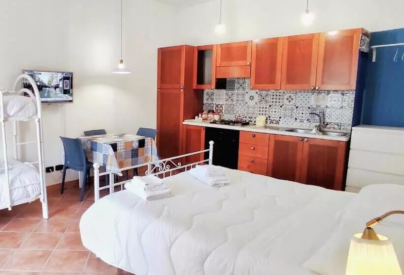 スタンダードスタジオ, That's Amore Cilento Country House
