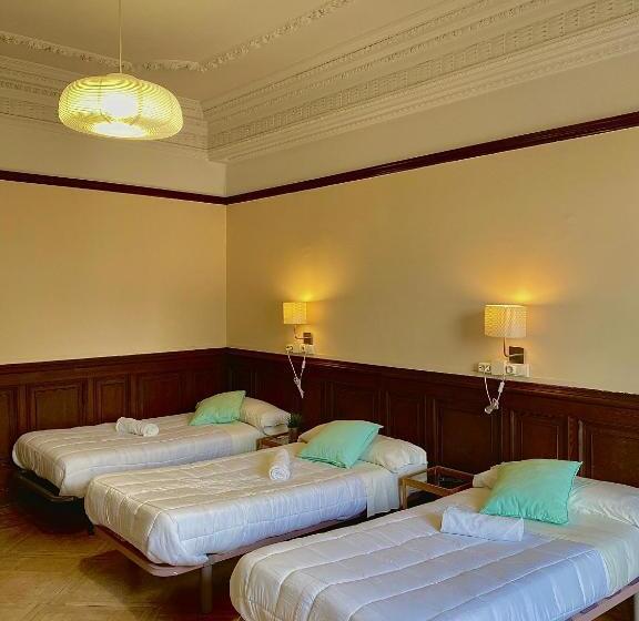 اتاق استاندارد چهار تخته, Zentric Hostel