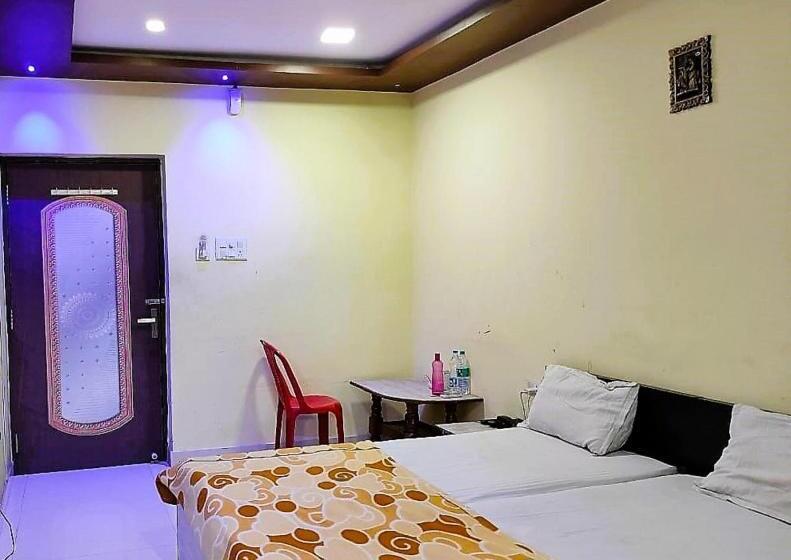 Номер Economy, Staymaker Madhuwan Heights
