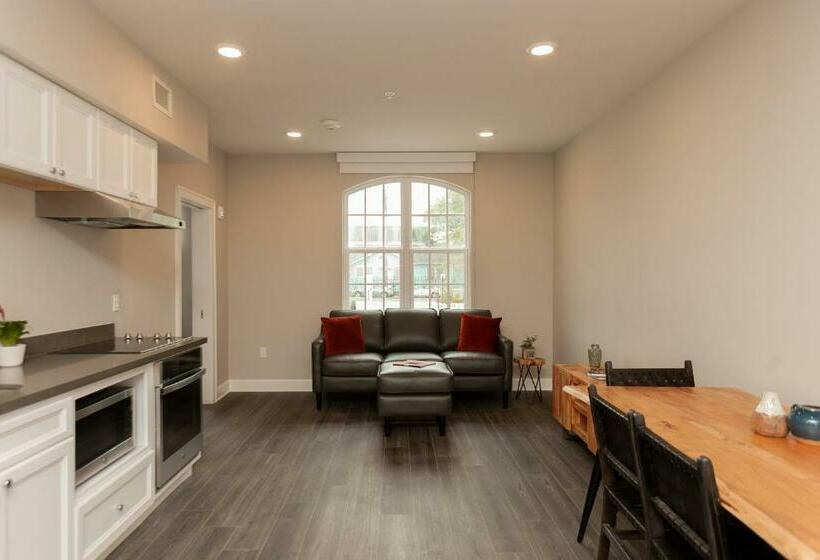 سوئیت 2 خوابه, Bywater Suite