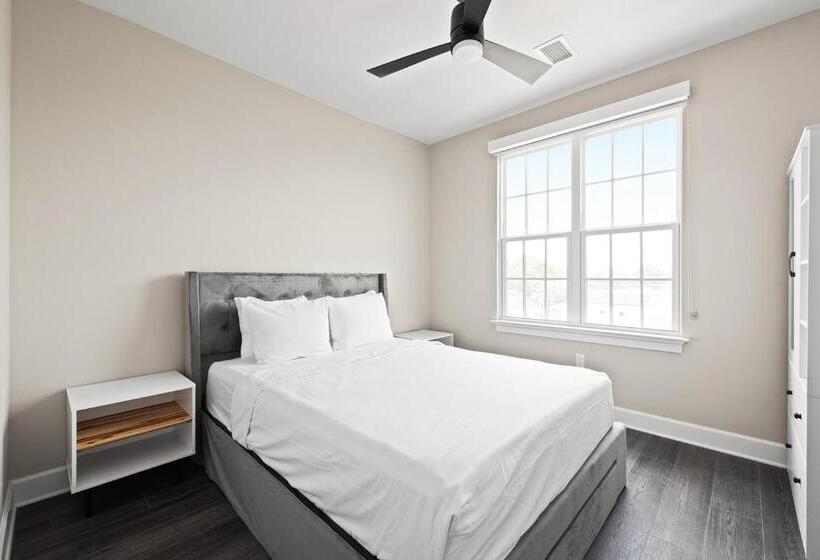 سوییت, Bywater Suite