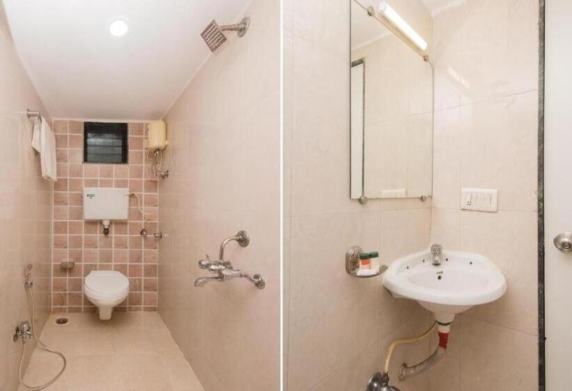 חדר דלוקס, Kalpana Residency   Near Us Embassy