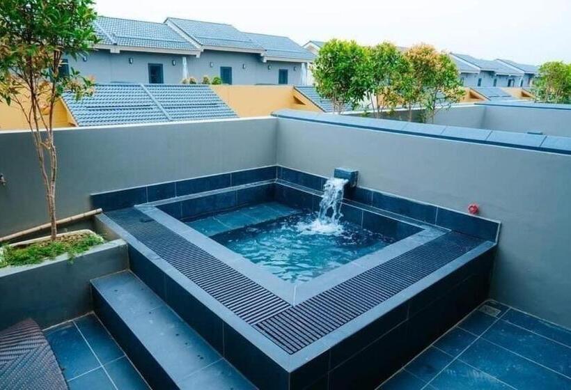 3 Bedroom Suite, Lynn Times Thanh Thuy