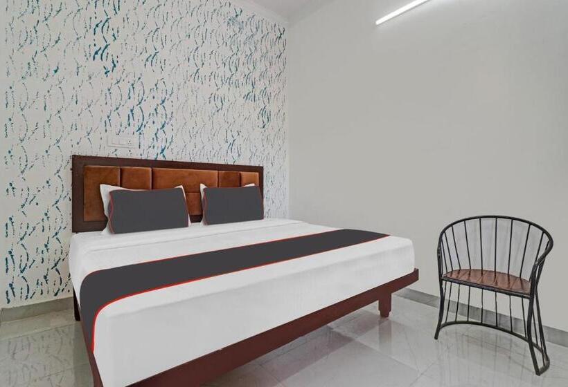 Номер Стандарт, Oyo Flagship 81127 Chaudhary Guest House Restaurant