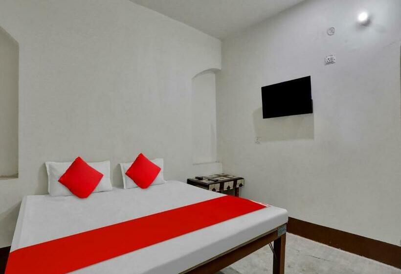 غرفة كلاسيكية ثلاثية, Spot On 81110 Ganga Darshan Guest House