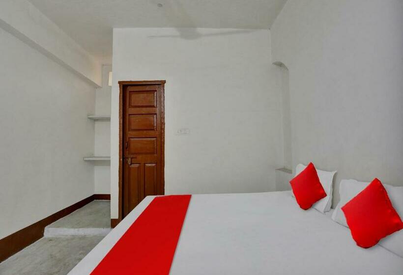 Трехместный Номер Классика, Spot On 81110 Ganga Darshan Guest House