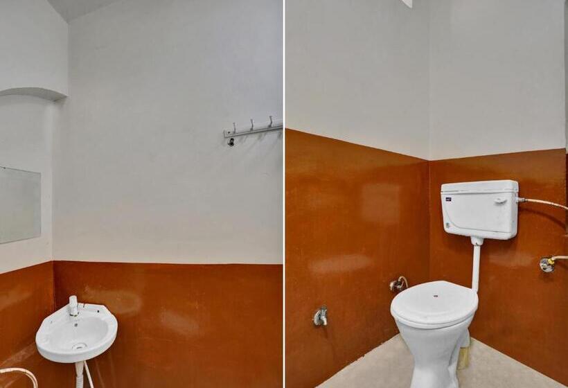 Трехместный Номер Классика, Spot On 81110 Ganga Darshan Guest House
