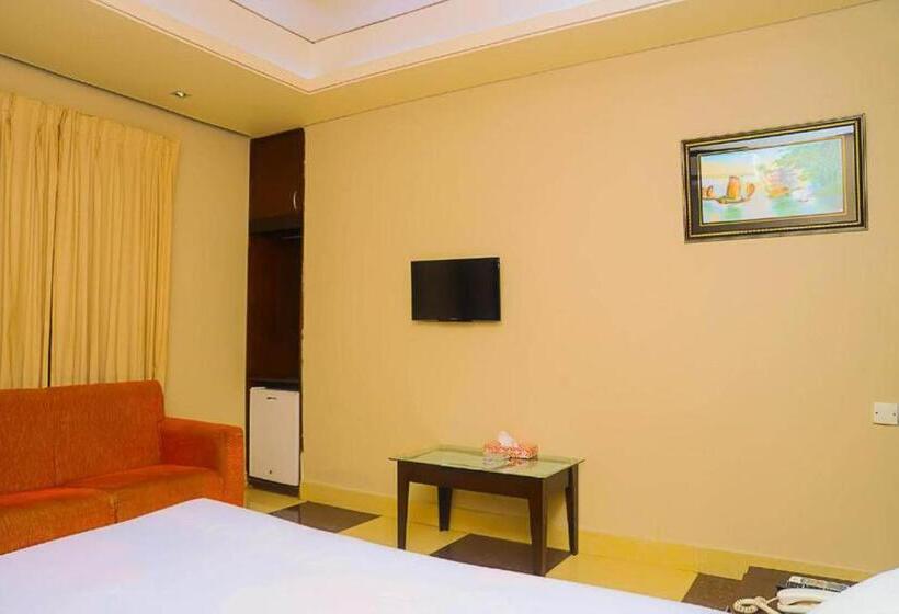 اتاق لوکس, Royal Living Hotel & Suites