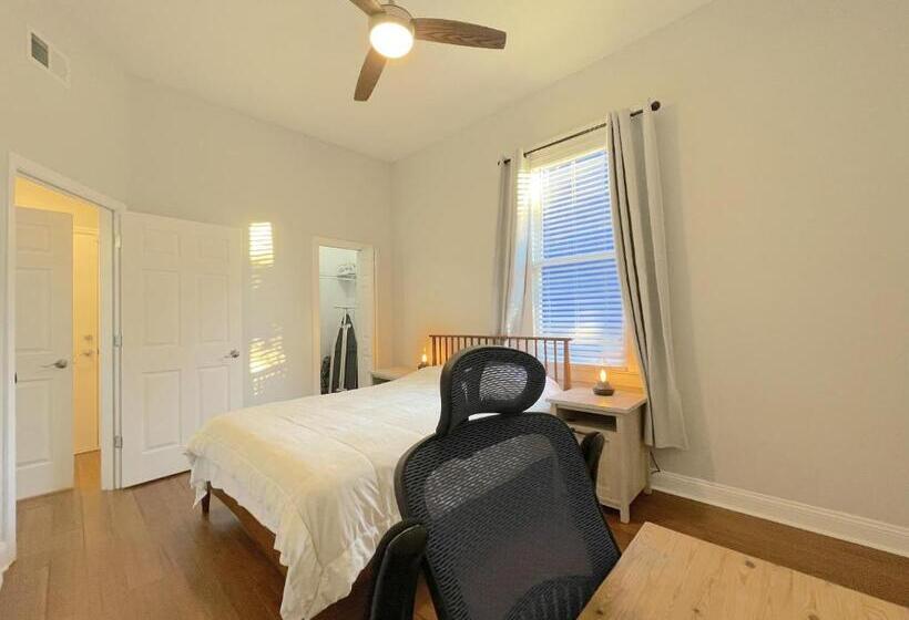 デラックスルーム, Lovely Guesthouse In The Up And Coming Springfield