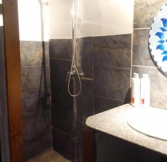 اتاق اکونومی, Chambres Double La Créole En Face De La Plage