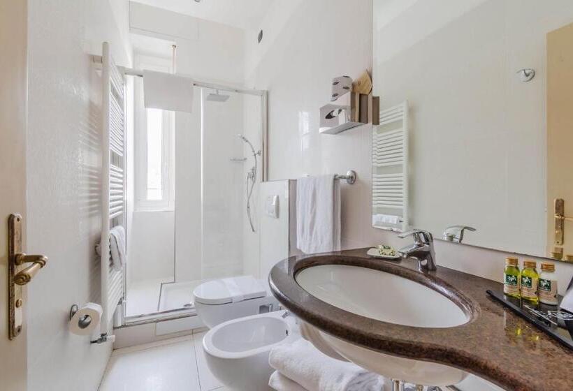 Номер Стандарт с Балконом, Hotiday Hotel Alassio