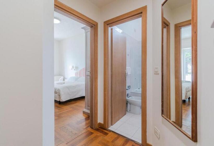 Номер Стандарт с Балконом, Hotiday Hotel Alassio