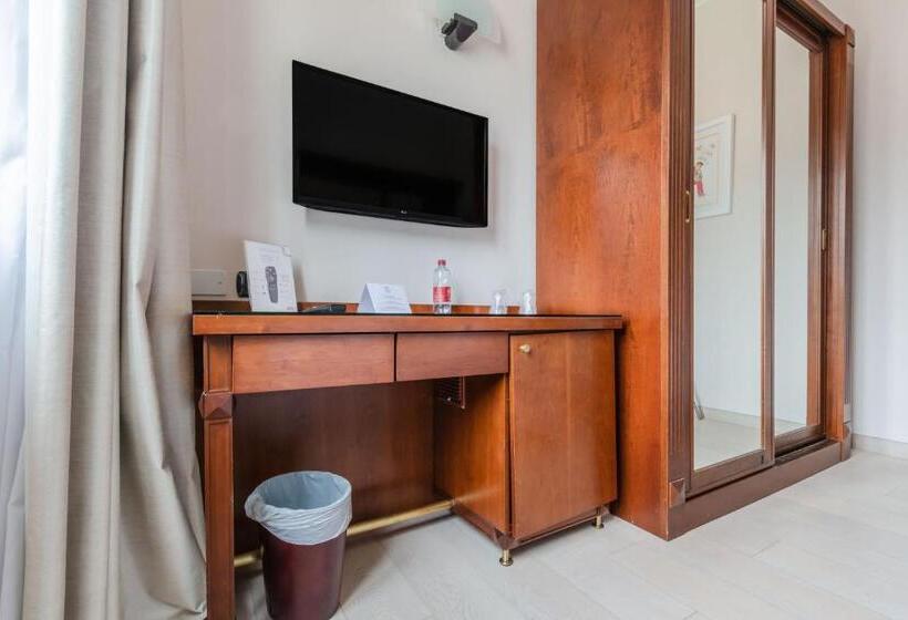 Номер Стандарт с Балконом, Hotiday Hotel Alassio