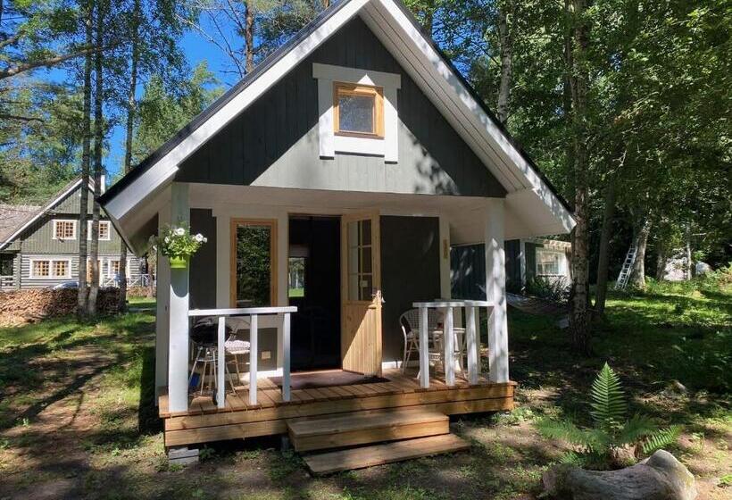 بنگله خانوادگی, Sambla Majutus