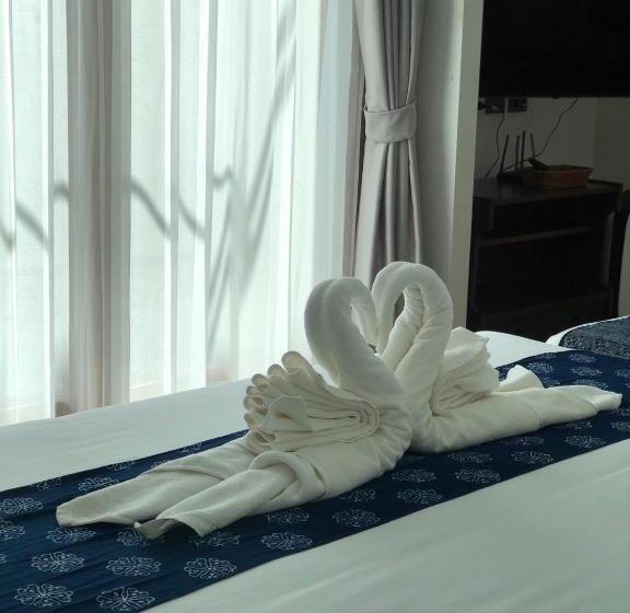 스탠다드 트리플 룸 가든 전망, Villa Mahaphrom