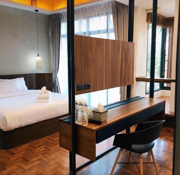 발코니가 있는 스위트, Villa Mahaphrom