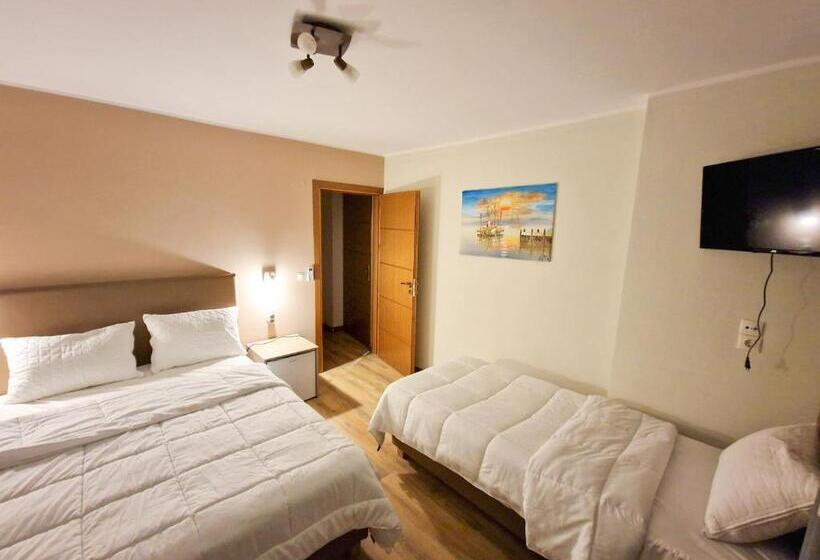 اتاق راحتی سه تخته, The Stone House