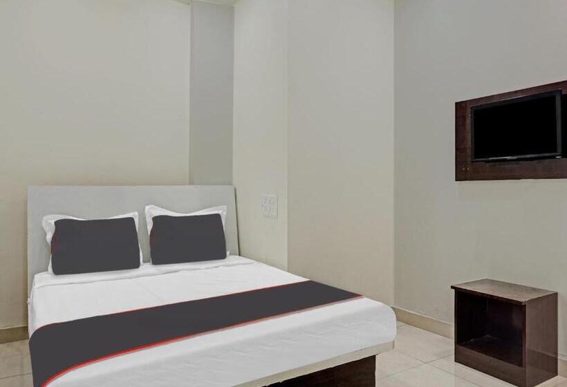 غرفة كلاسيكية ثلاثية, Collection O Brahma Residency