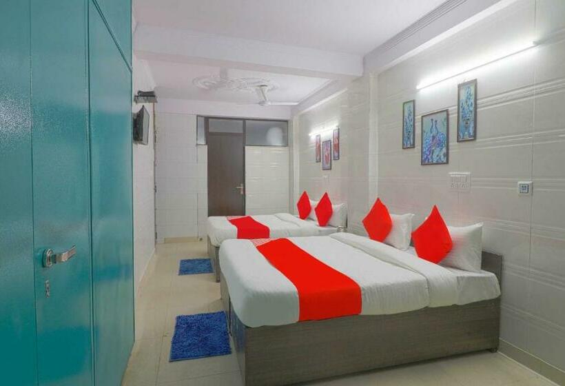 트리플 클래식 룸, Oyo Flagship 81070 Sunshine