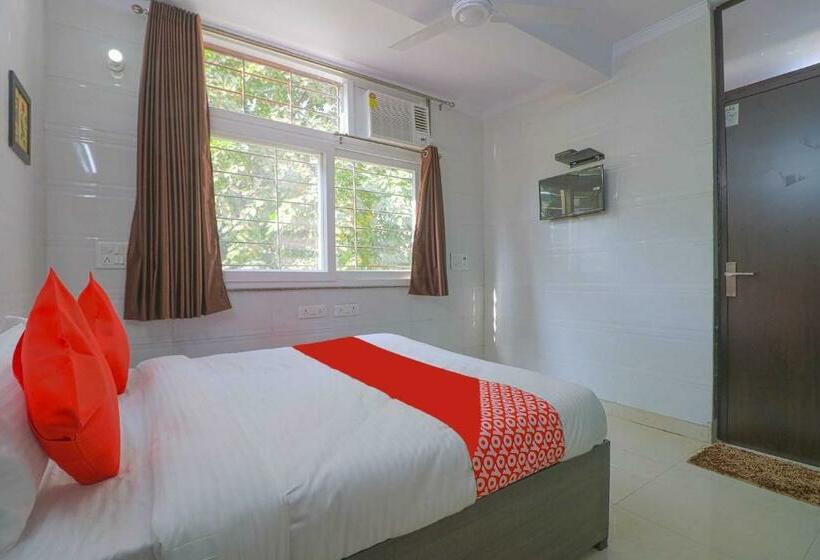 트리플 클래식 룸, Oyo Flagship 81070 Sunshine