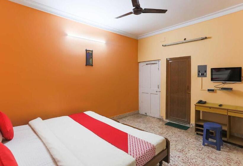 트리플 클래식 룸, Oyo Flagship 81070 Sunshine