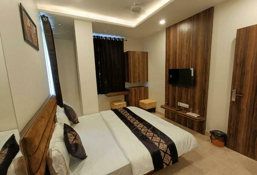 Chambre Deluxe, Vrinda Inn