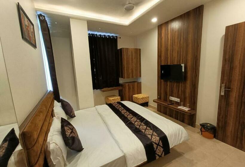 Chambre Deluxe, Vrinda Inn