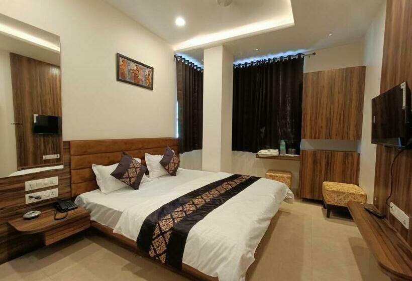 Chambre Deluxe, Vrinda Inn