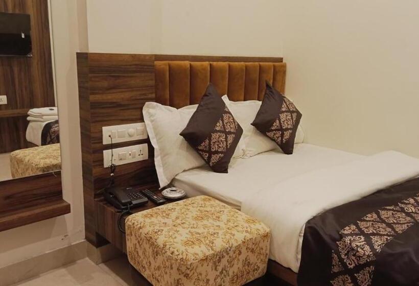 Chambre Standard, Vrinda Inn