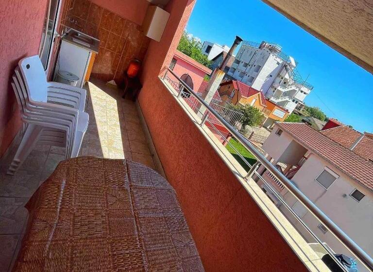 اتاق استاندارد چهار تخته, Apartments Zeneva