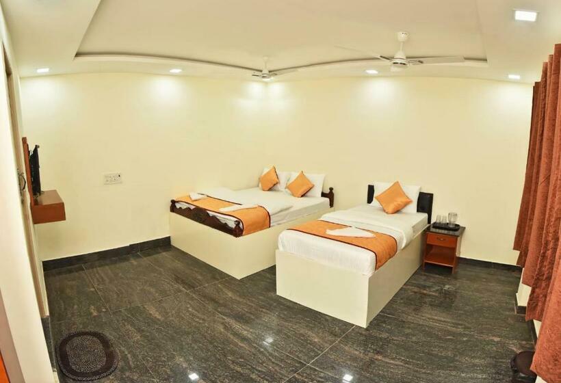 חדר דלוקס, Ruthran Guest House