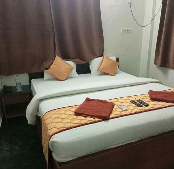 חדר דלוקס, Ruthran Guest House