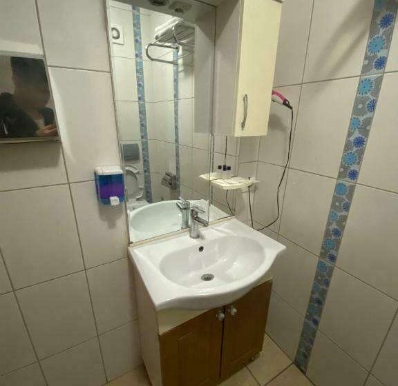 חדר אקונומי, Esen Life