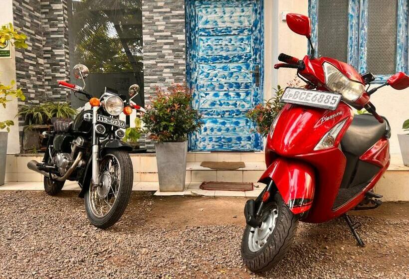 Номер Deluxe, The Lovina Place