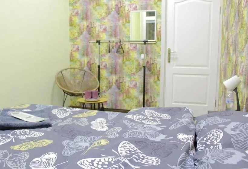 Economy-huone, Uneed Rooms Somnium