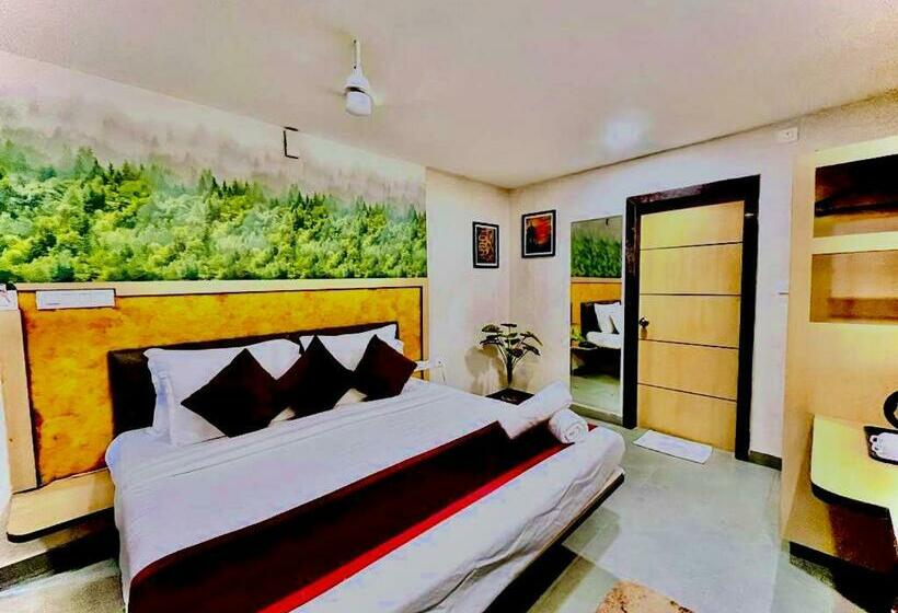 キングサイズベッドのデラックスルーム, Lake View Airport Zone