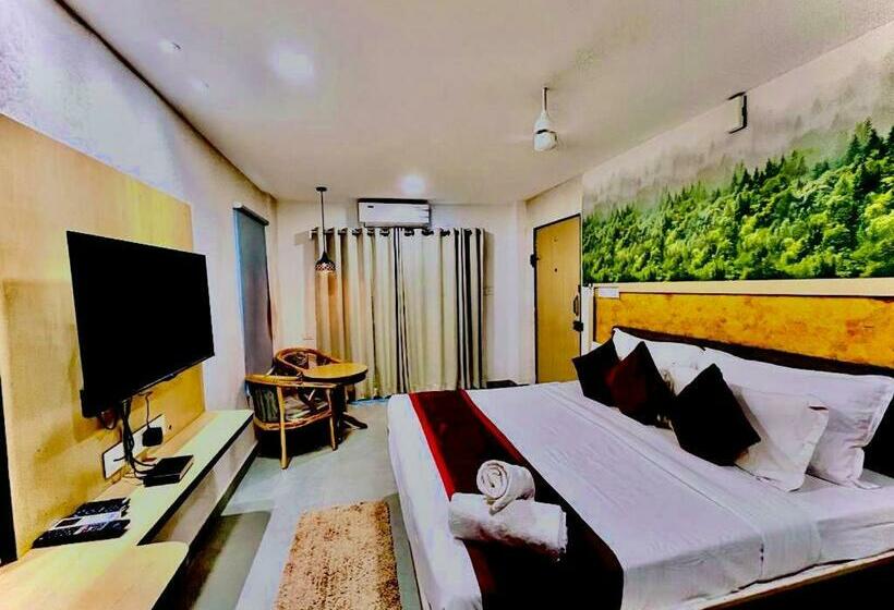 اتاق لوکس با تخت بزرگ, Lake View Airport Zone