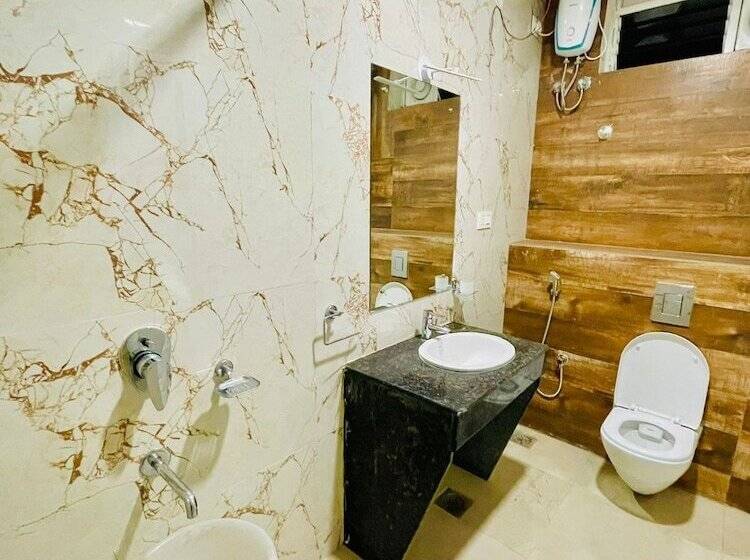 ファミリールーム, Lake View Airport Zone