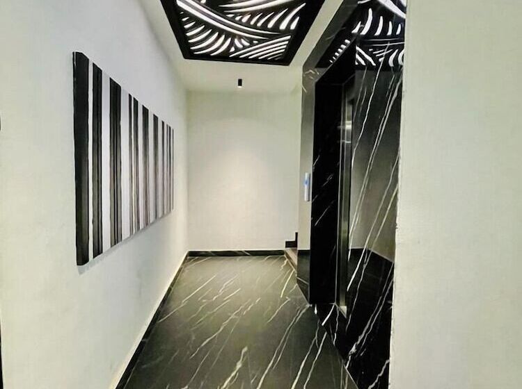 ファミリールーム, Lake View Airport Zone