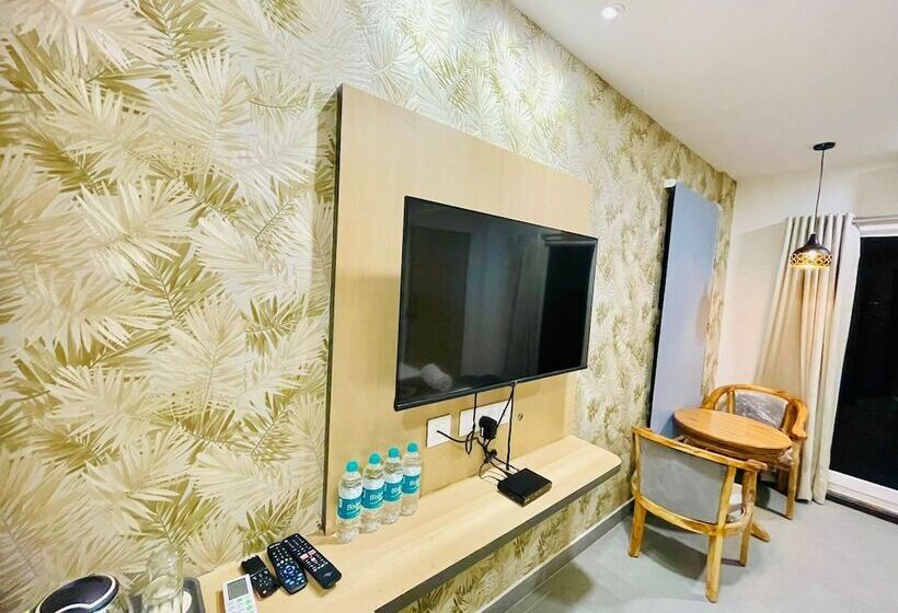 ファミリールーム, Lake View Airport Zone