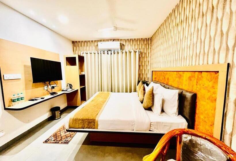 ファミリールーム, Lake View Airport Zone