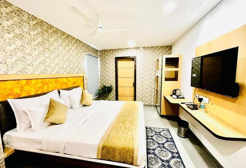 ファミリールーム, Lake View Airport Zone