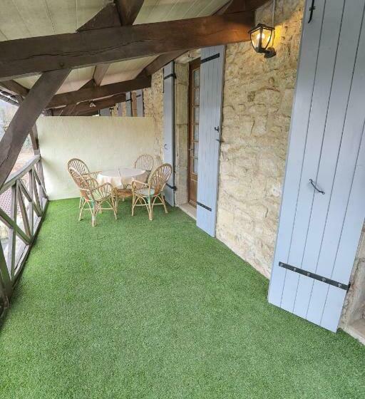 דירת חדר עם טרסה, Eden Auberge