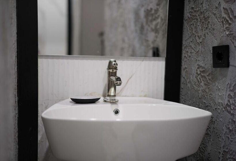 套房, Monev Suites