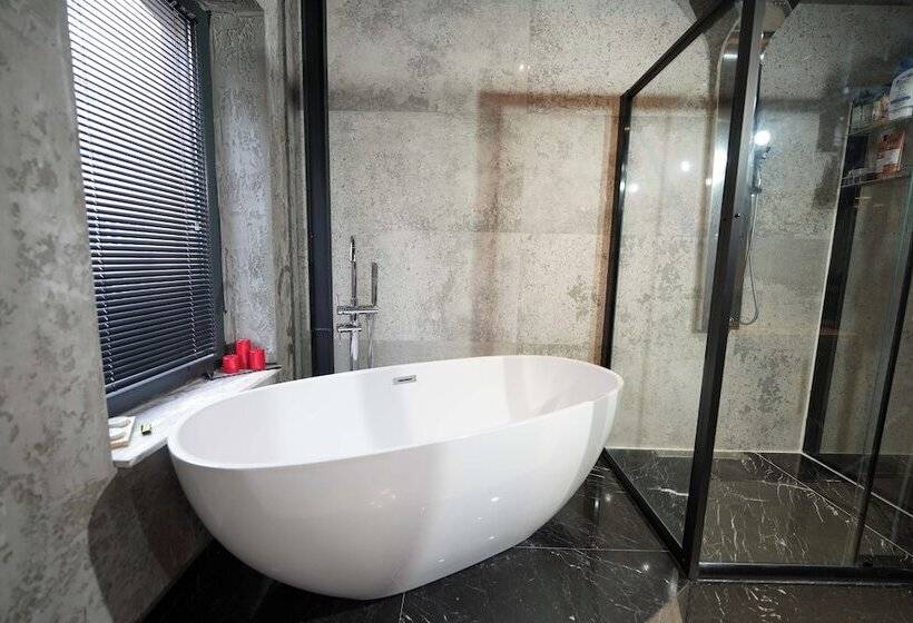 套房, Monev Suites