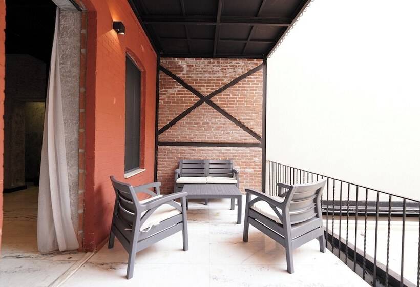 套房, Monev Suites