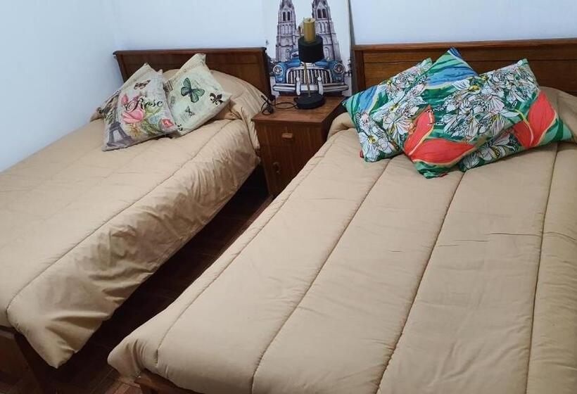 スタンダードルーム, Hostal Costa Brava